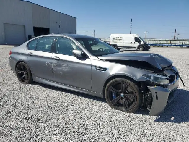 2015 BMW M5   