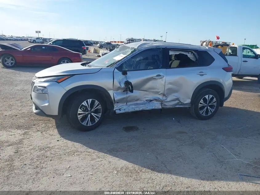 2021 NISSAN ROGUE SV FWD
