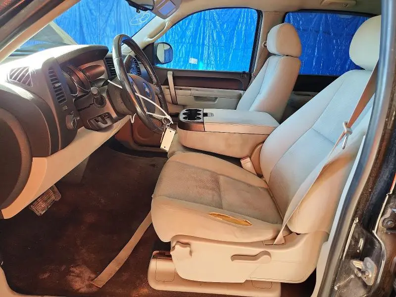 2011 CHEVROLET SILVERADO K1500 LT  