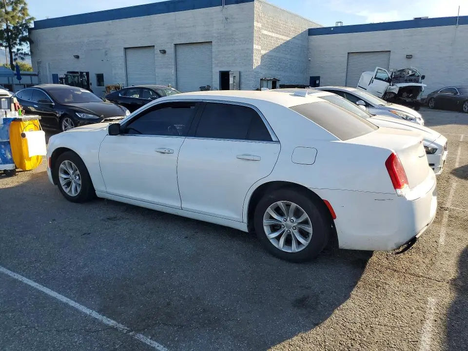 2015 CHRYSLER 300 LIMITED  