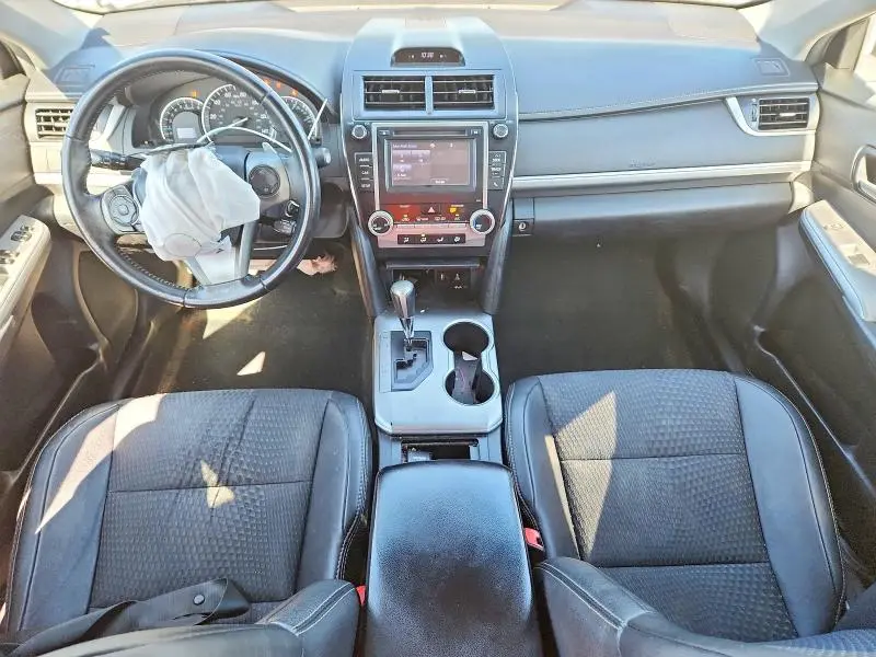 2014 TOYOTA CAMRY SE  