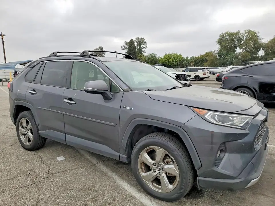 2019 TOYOTA RAV4 LIMITED  
