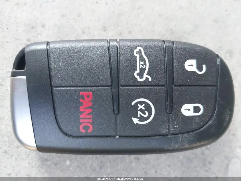 2019 JEEP GRAND CHEROKEE LAREDO E 4X2