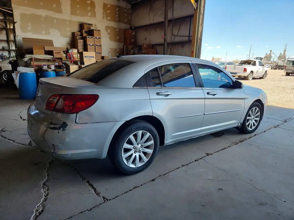 2010 CHRYSLER SEBRING LIMITED  