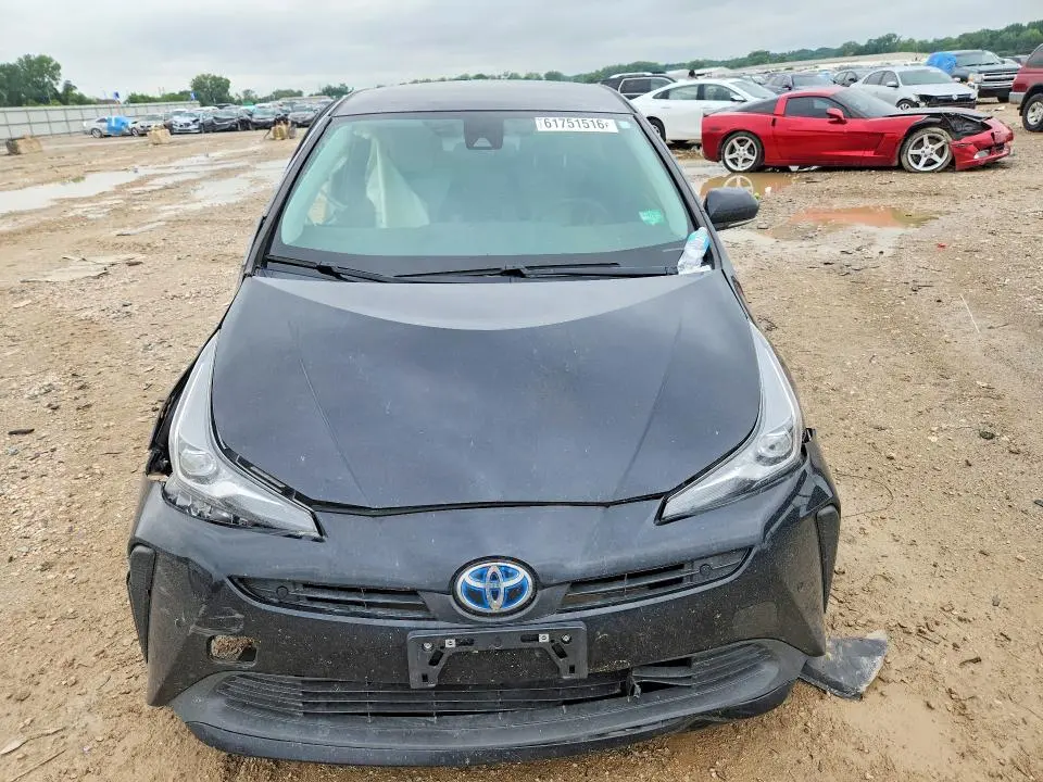 2021 TOYOTA PRIUS LE  
