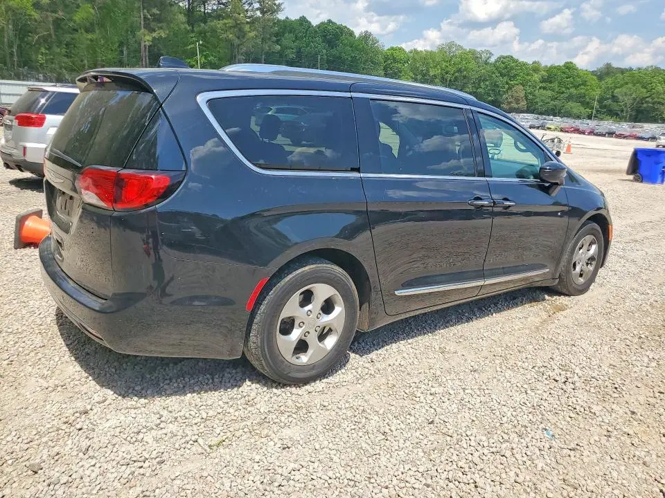 2017 CHRYSLER PACIFICA TOURING L PLUS  