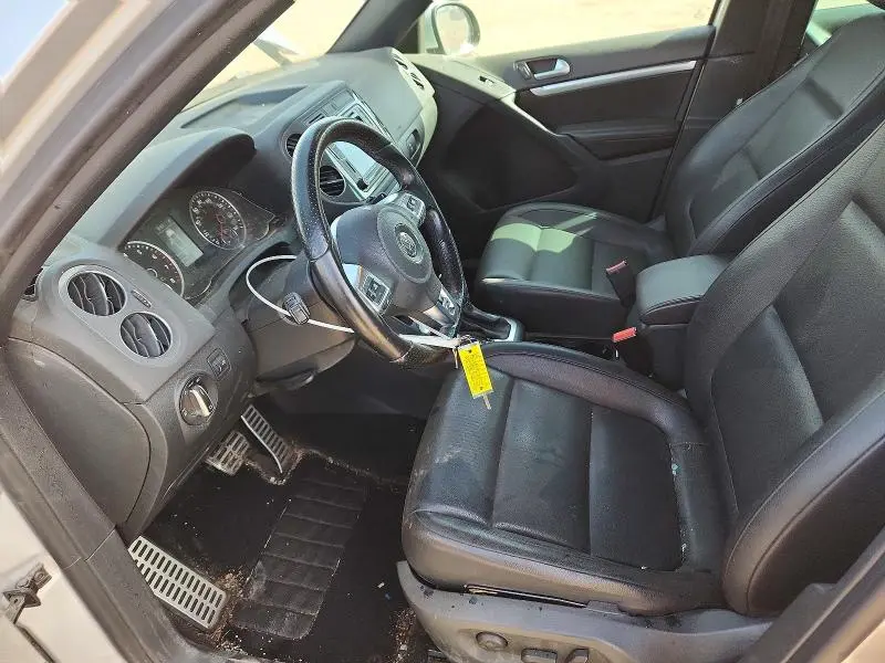 2016 VOLKSWAGEN TIGUAN S  