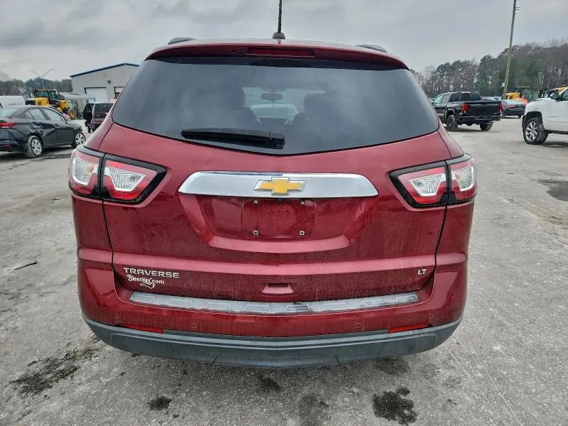 2017 CHEVROLET TRAVERSE LT  