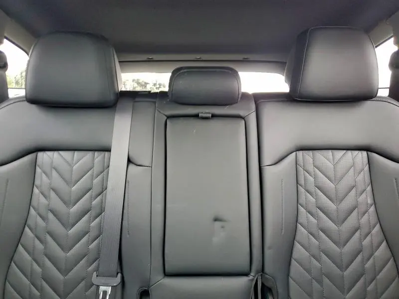 2023 KIA SPORTAGE X-PRO  