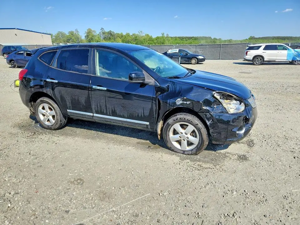 2013 NISSAN ROGUE S  