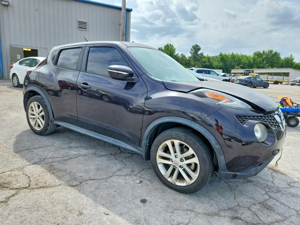 2015 NISSAN JUKE S  