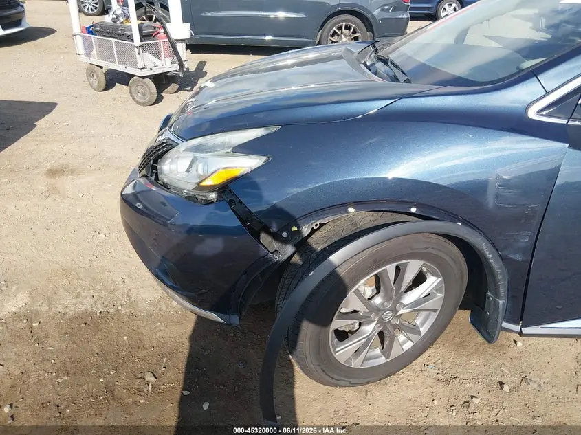 2015 NISSAN MURANO SV