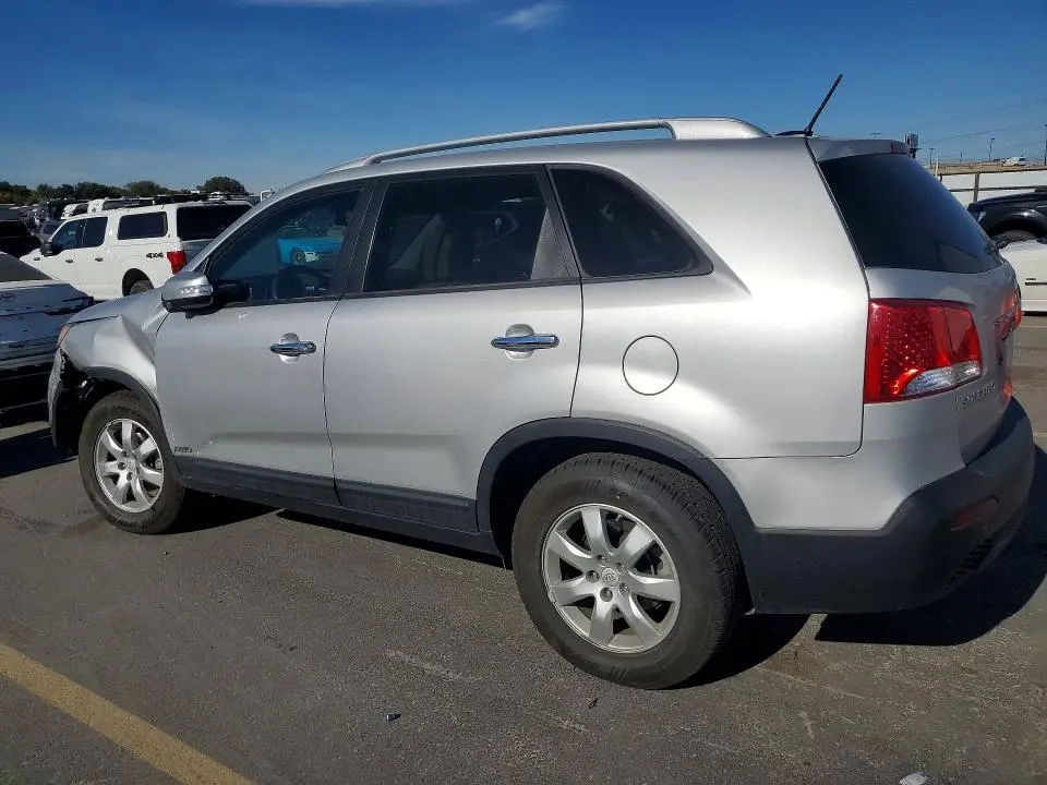 2011 KIA SORENTO LX  