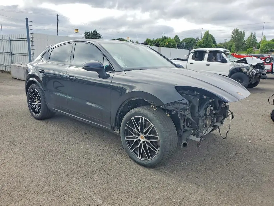 2024 PORSCHE CAYENNE COUPE  