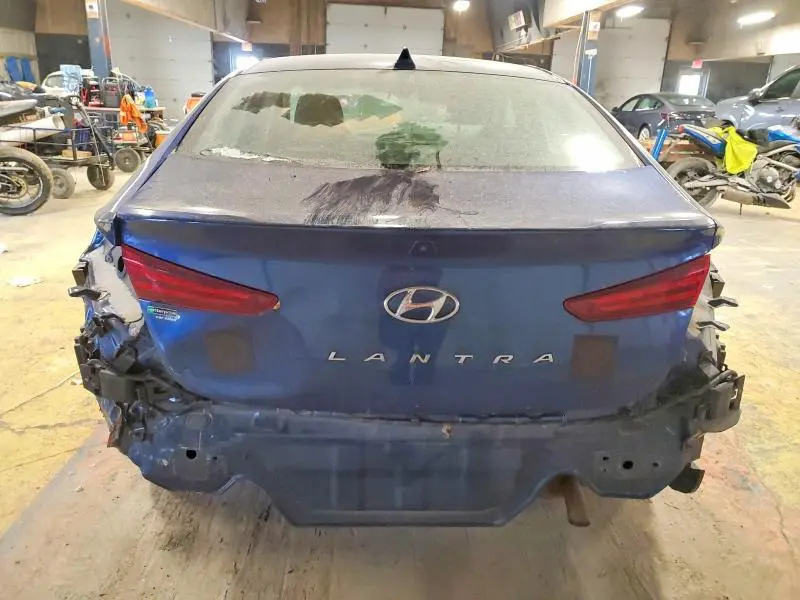 2020 HYUNDAI ELANTRA SEL  