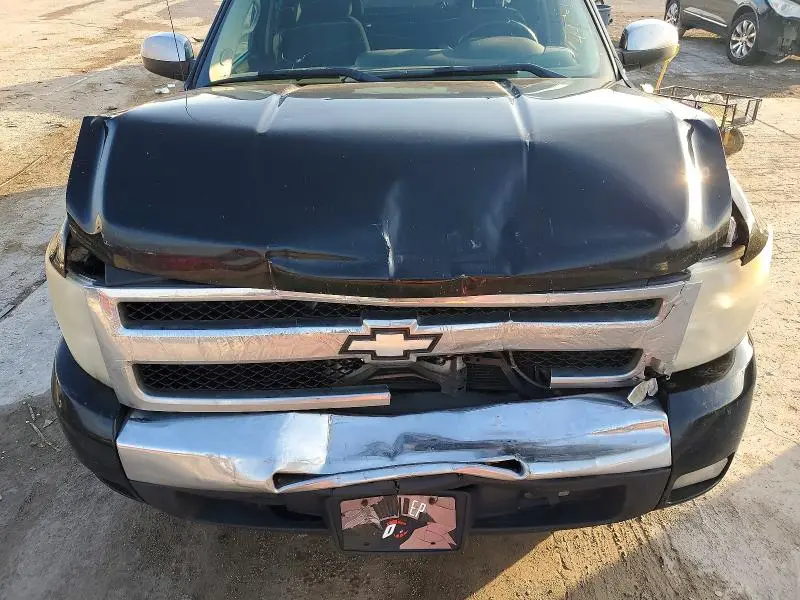 2011 CHEVROLET SILVERADO C1500 LT  