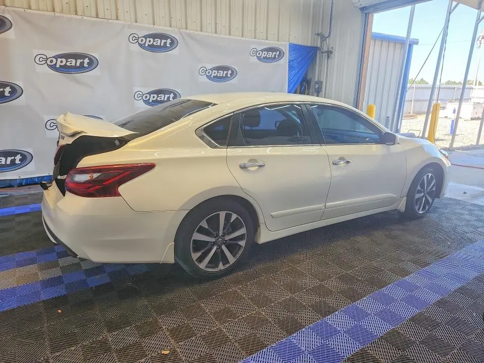 2017 NISSAN ALTIMA 2.5 SR  