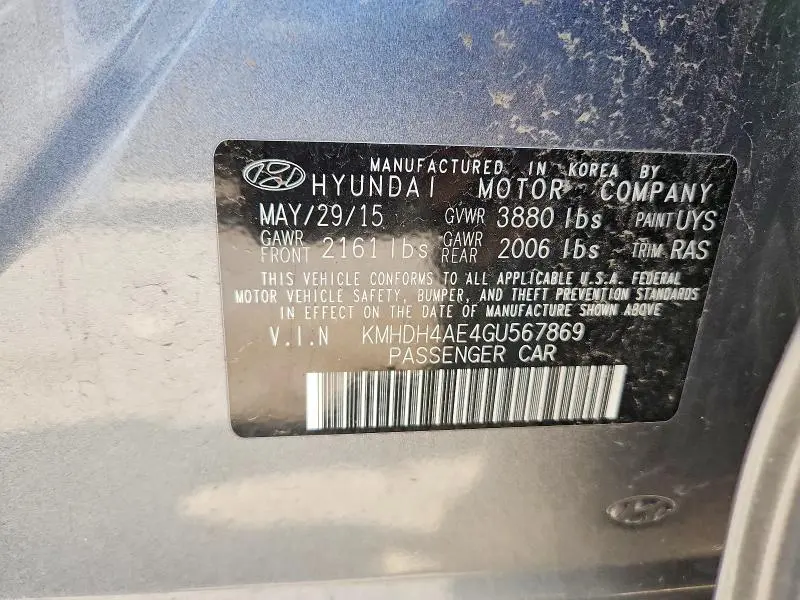 2016 HYUNDAI ELANTRA SE  