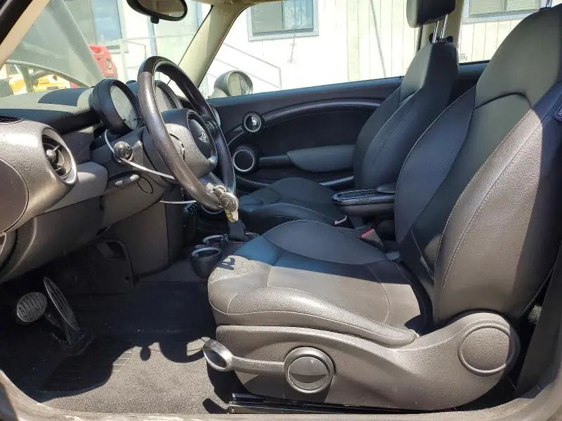 2012 MINI COOPER S  
