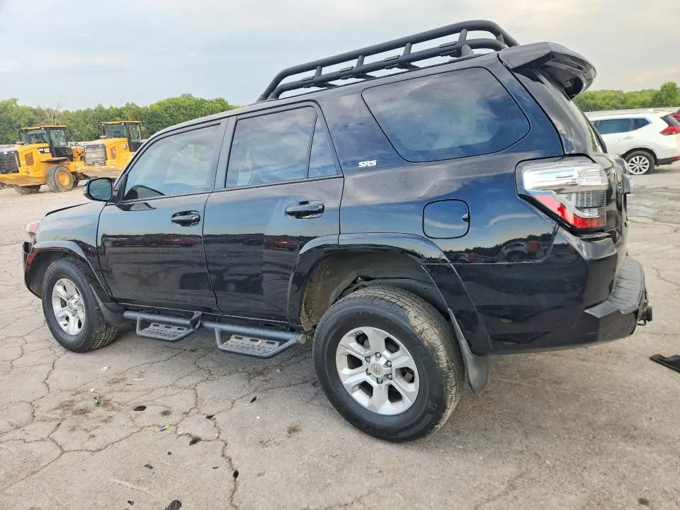 2020 TOYOTA 4RUNNER SR5  