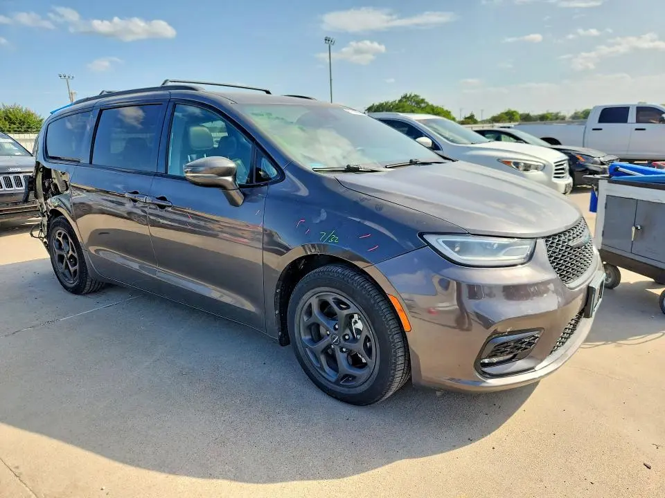 2021 CHRYSLER PACIFICA HYBRID LIMITED  