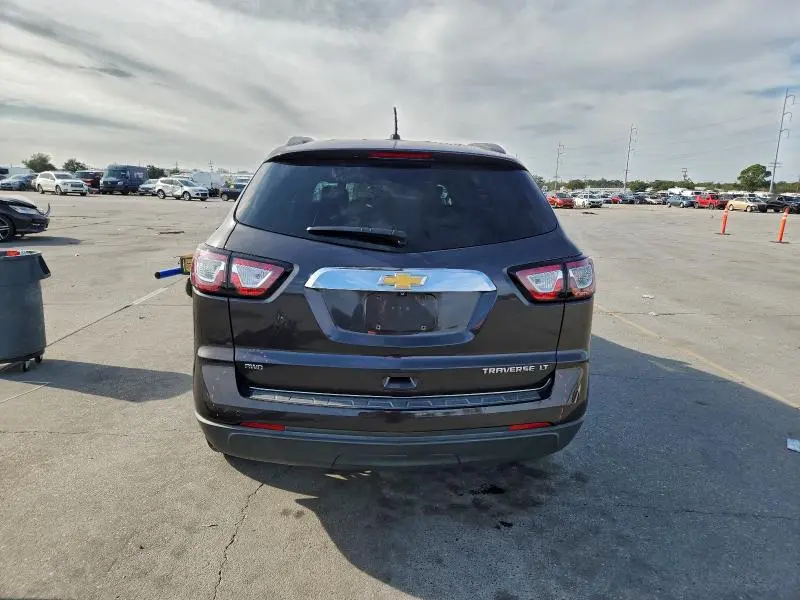 2015 CHEVROLET TRAVERSE LT  