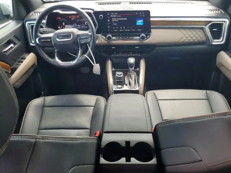 2025 GMC CANYON DENALI  