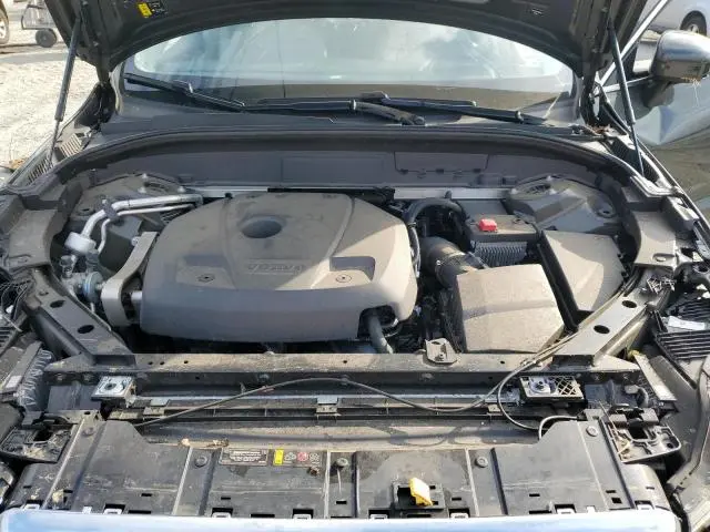 2021 VOLVO XC60 T5 MOMENTUM  