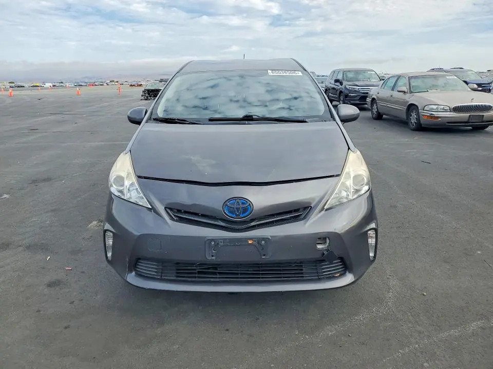 2014 TOYOTA PRIUS V THREE  