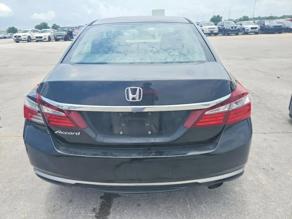 2017 HONDA ACCORD LX  