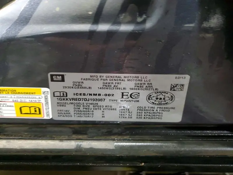 2013 GMC ACADIA SLT-1  