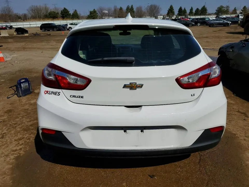 2018 CHEVROLET CRUZE LT  