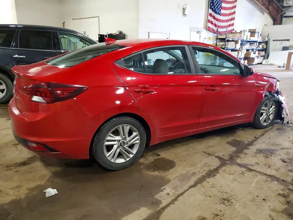 2020 HYUNDAI ELANTRA SEL  