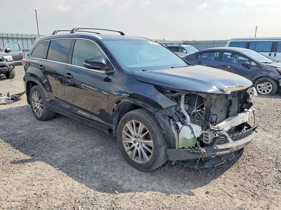 2015 TOYOTA HIGHLANDER XLE  