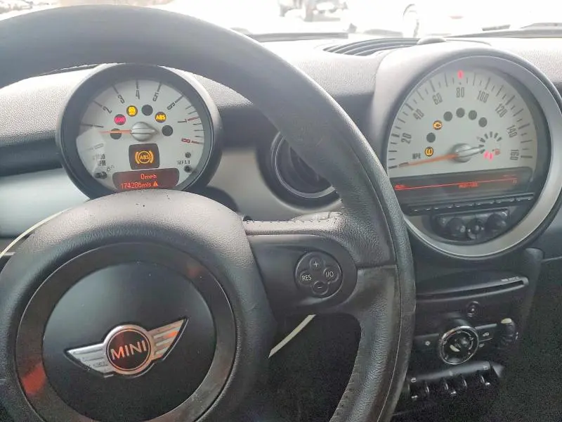 2012 MINI COOPER   