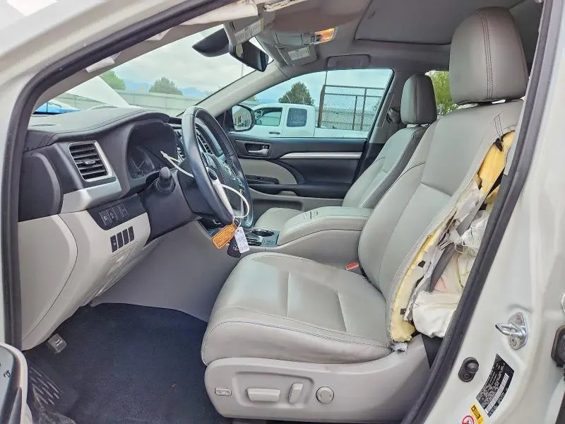 2018 TOYOTA HIGHLANDER XLE  