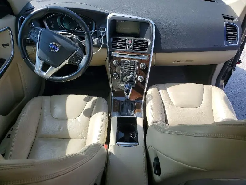 2014 VOLVO XC60 3.2  