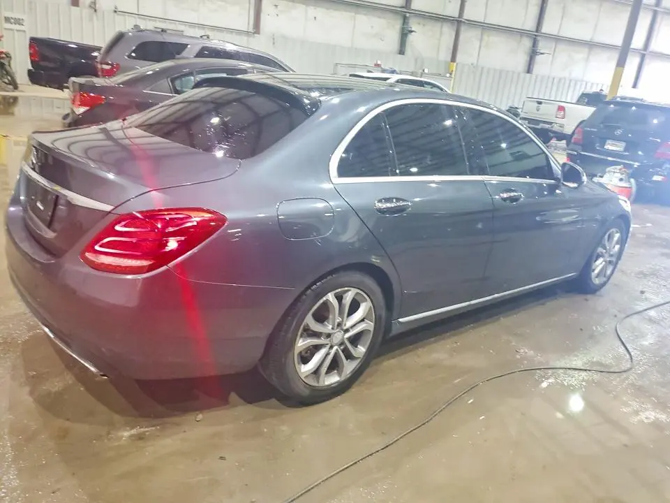 2015 MERCEDES-BENZ C 300  