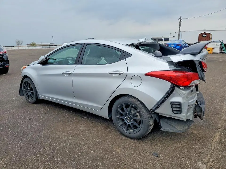 2013 HYUNDAI ELANTRA   