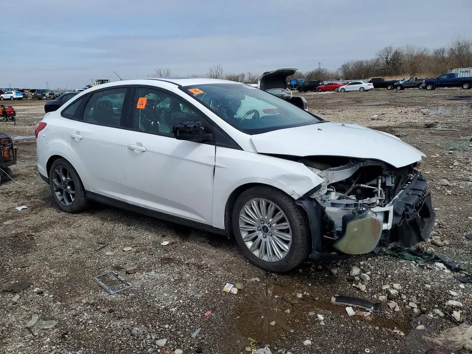 2014 FORD FOCUS SE  