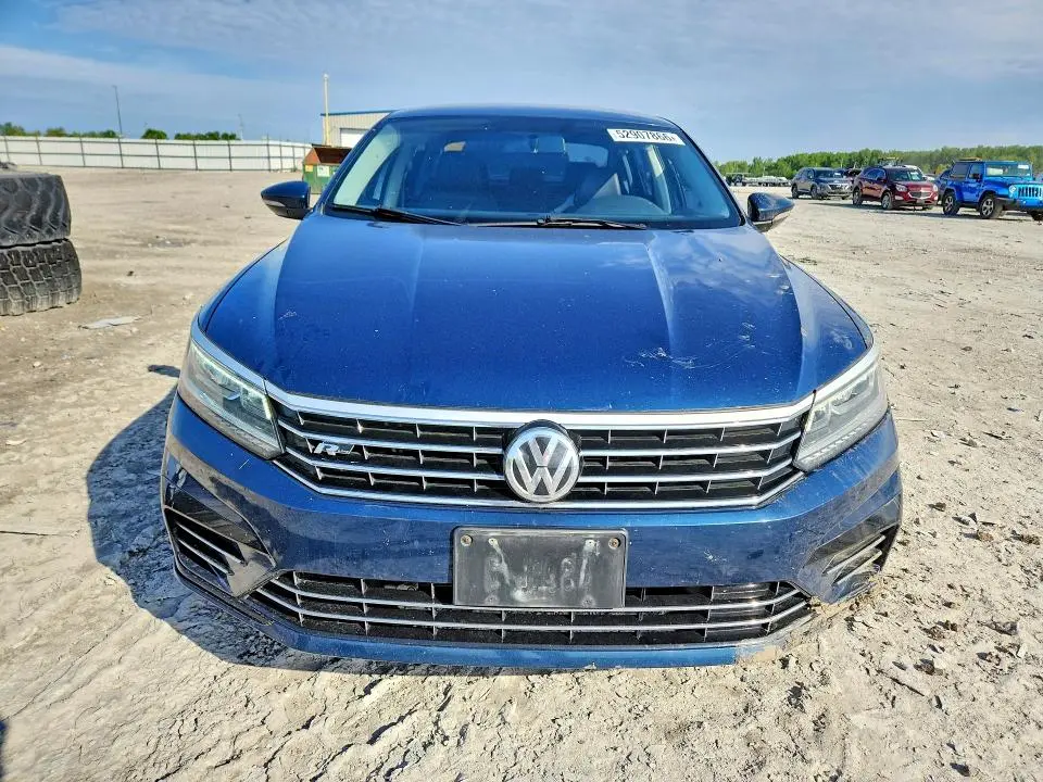 2018 VOLKSWAGEN PASSAT S  
