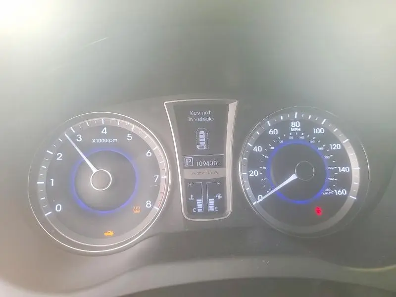 2012 HYUNDAI AZERA BASE  
