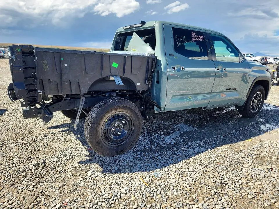 2025 TOYOTA TUNDRA SR5  