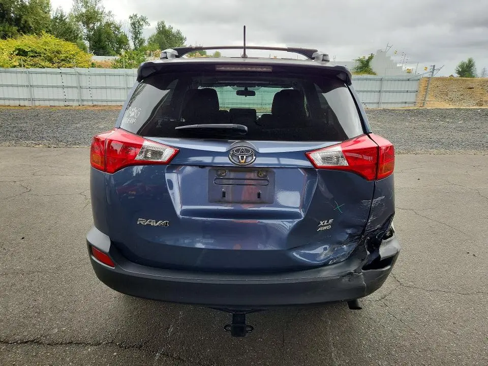 2013 TOYOTA RAV4 XLE  