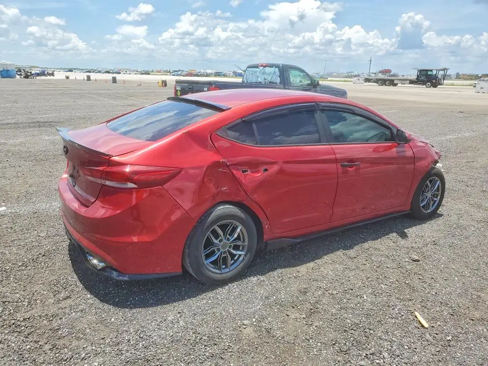 2018 HYUNDAI ELANTRA SE  