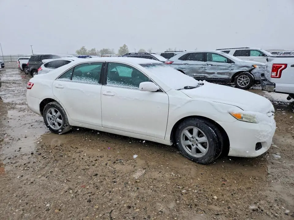 2010 TOYOTA CAMRY LE  