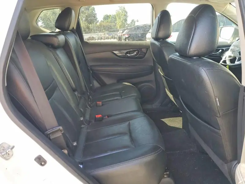 2017 NISSAN ROGUE SL  