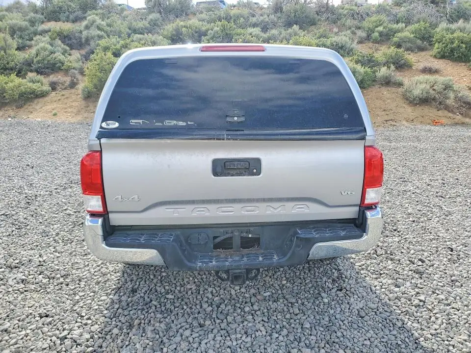 2017 TOYOTA TACOMA SR5 V6  
