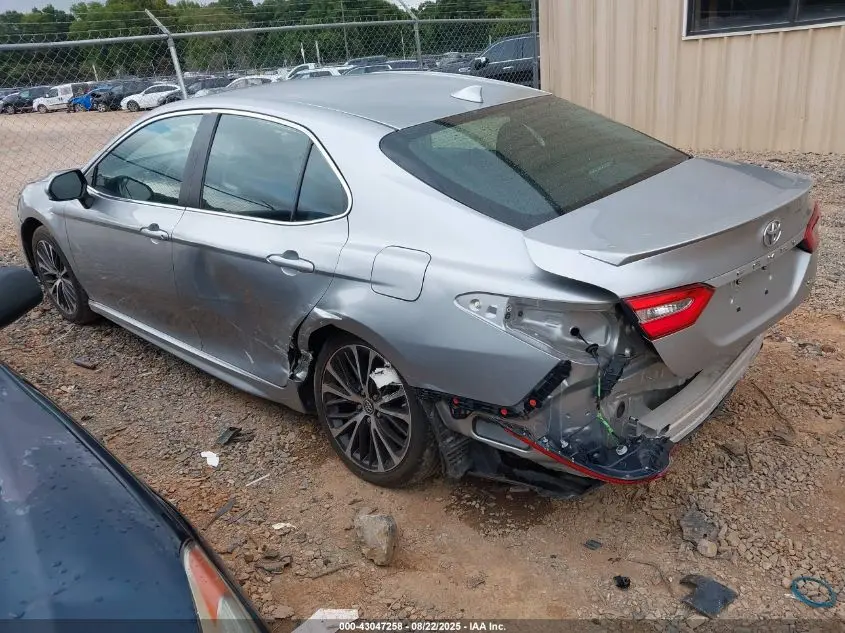 2019 TOYOTA CAMRY SE