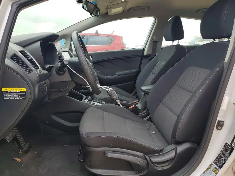 2018 KIA FORTE LX  